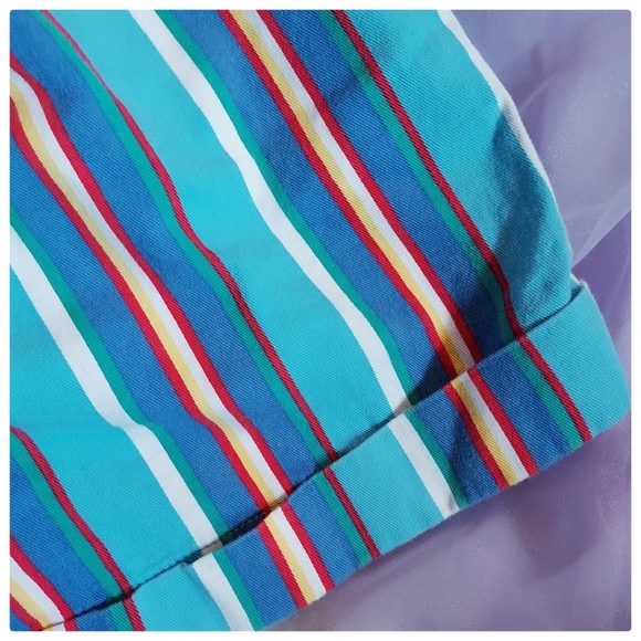 90’s Vintage Striped High Waisted Mom Shorts - Picture 2 of 4